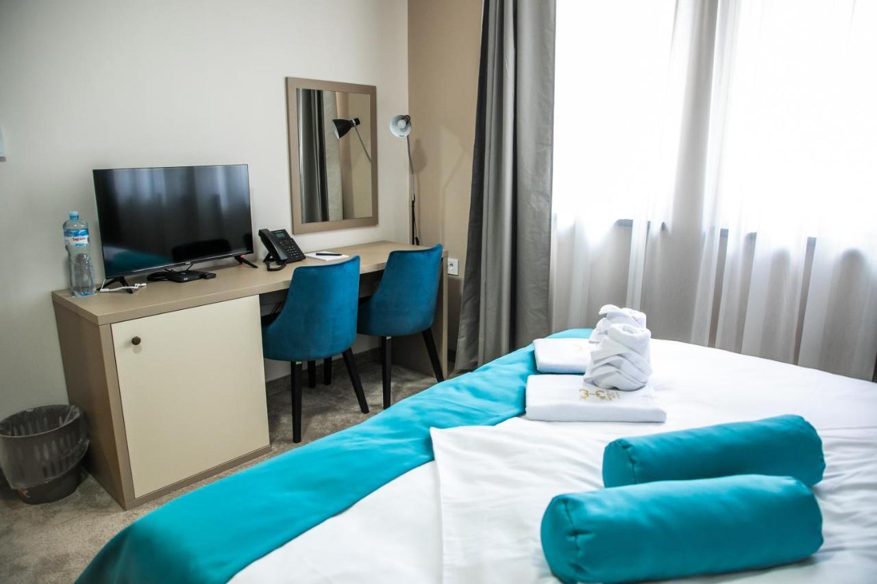 Garni Hotel Imperium סובוטיקה מראה חיצוני תמונה
